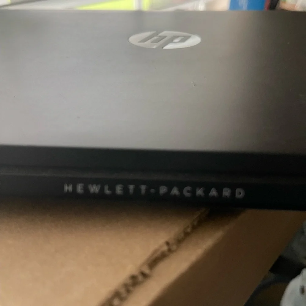 COPY - COPY - (WORKING) HP CHROMEBOOK 14 w/POWER CORD (UNLOCKED)